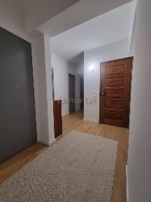 Apartamento T3 à venda na Rua Fernão de Magalhães, 9