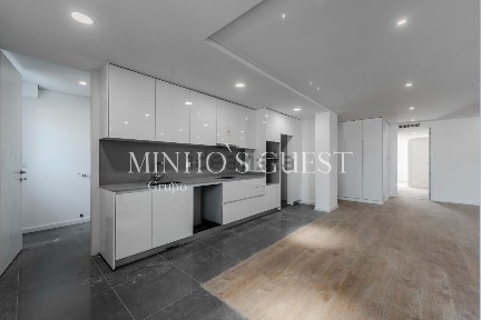 Apartamento T3 à venda em São Vicente