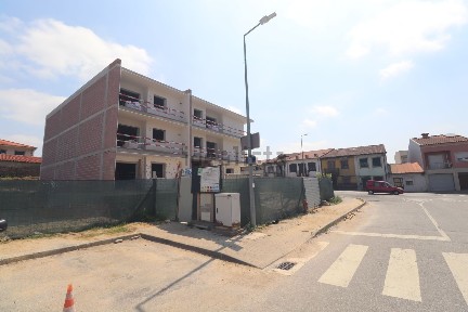 Apartamento T3 à venda em Frossos