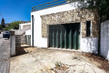 Arcos e Mogofores, Rua das Sobreiras