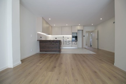 Apartamento T1 à venda em Lago