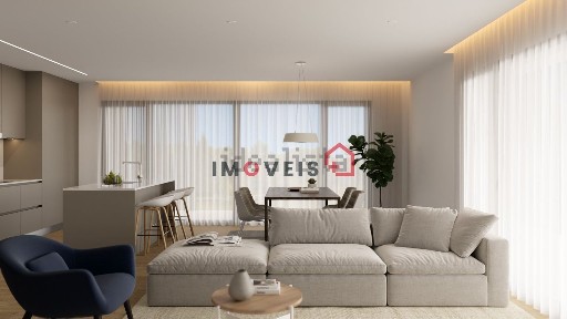 Apartamento T4 à venda na Rua Terraços de Vale de Lobos, 198