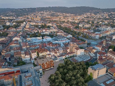 Apartamento T2 à venda na Alameda Cardeal D. António Ribeiro 3, 4
