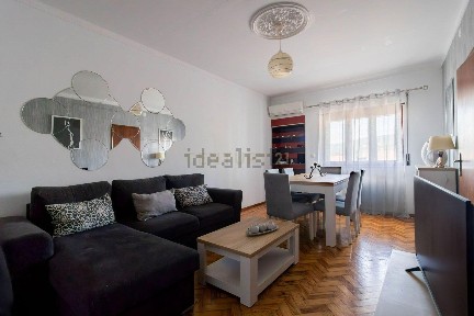 Apartamento T3 à venda na Rua Voz de Mira de Aire, 57
