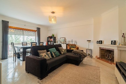Apartamento T3 à venda na Rua Santa Casa de Misericórdia, 6