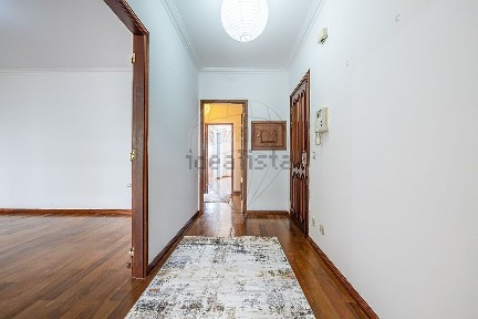 Apartamento T3 à venda na Rua da Restauração