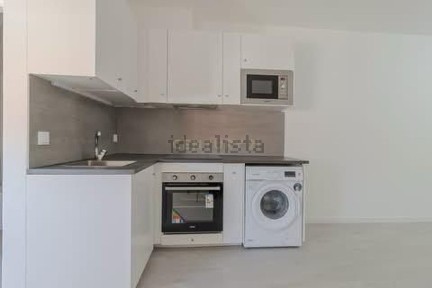 Apartamento T1 à venda na Avenida de Santo António, 15