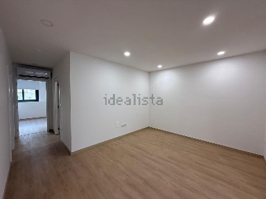 Apartamento T3 à venda na Avenida São Silvestre de Requião