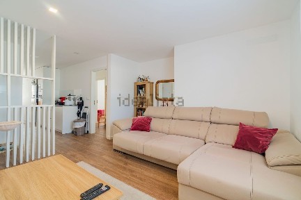 Apartamento T3 à venda na Rua Catarina Eufémia, 5