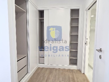 Apartamento T1 à venda na Rua Doutor Seixas Brandão