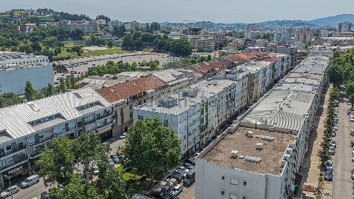 Apartamento T2 à venda na Alameda do Fujacal