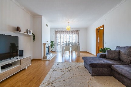 Apartamento T4 à venda na Rua Vasco da Gama