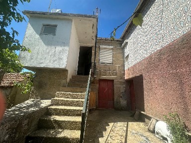 Moradia independente à venda em Alvarenga