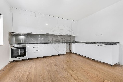 Apartamento T3 à venda em Mire de Tibães
