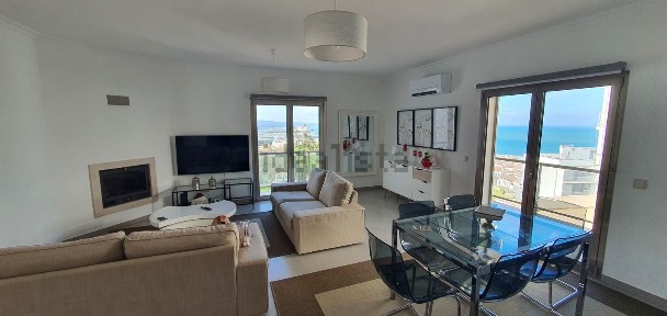 Apartamento T3 à venda em Nazaré