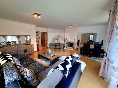 Apartamento T3 à venda na Rua Doutor Manuel Carvalho, 7