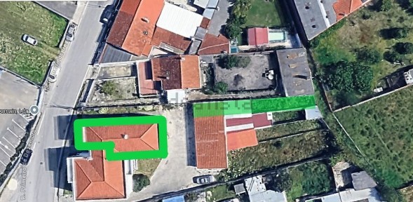 Apartamento T3 à venda na Rua Primeiro de Dezembro s/n