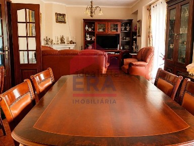 Apartamento T3 à venda em Peniche
