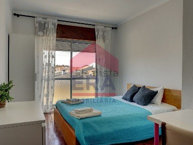 Apartamento T3 à venda na Rua de Cabinda