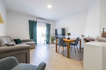 Apartamento T2 à venda em Marrazes e Barosa