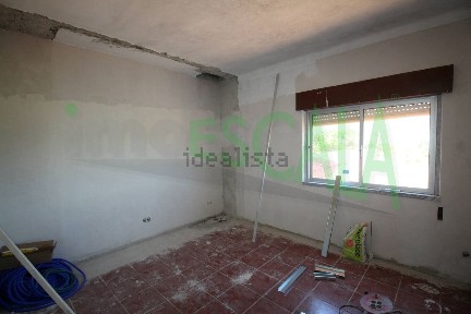Moradia independente à venda em Salvaterra de Magos