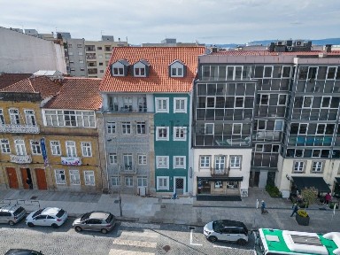 Apartamento T2 à venda na Rua Conselheiro Januário, 132