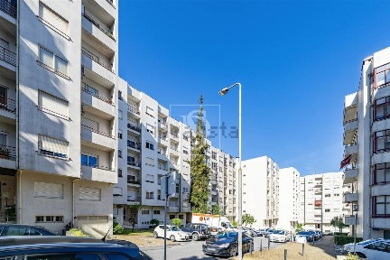 Apartamento T3 à venda em São Vicente