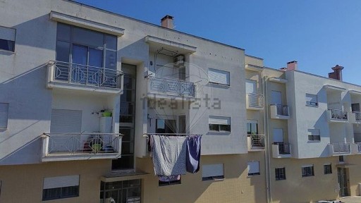 Apartamento T3 à venda na Rua Urbanização do Areal