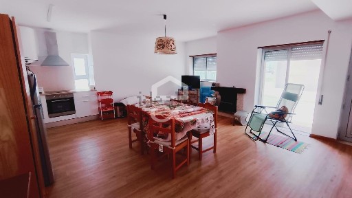 Apartamento T2 à venda em Coimbrão