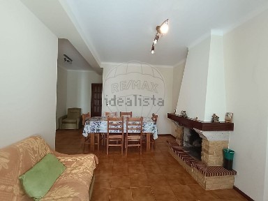 Apartamento T2 à venda na Rua Dom João Pereira Venâncio