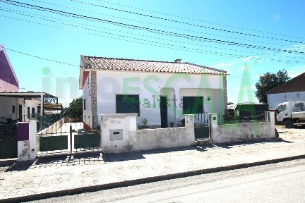 Moradia independente à venda em Salvaterra de Magos