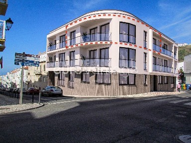 Apartamento T2 à venda na Rua Mouzinho de Albuquerque s/n