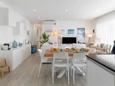 Apartamento T2 à venda na Rua do Picadeiro