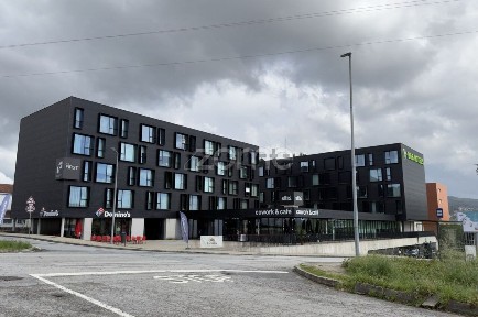 Apartamento T0 à venda na Rua 24 de Junho, 101