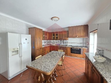 Apartamento T3 à venda em Vila Verde e Barbudo