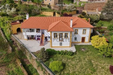 Quinta à venda em R. das Fontaínhas s/n
