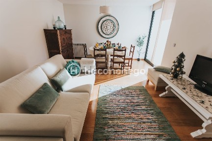 Apartamento T3 à venda na Estrada Sem Nome, 1