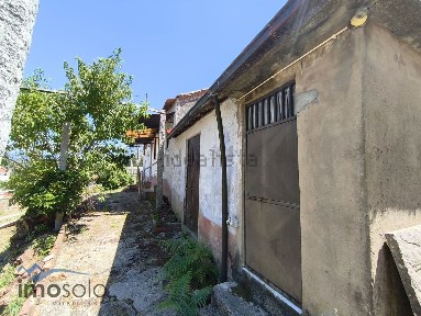 Moradia independente à venda em Ossela