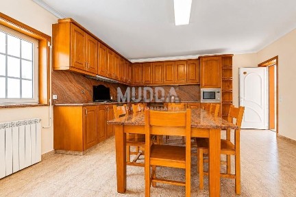 Moradia independente à venda em Canedo