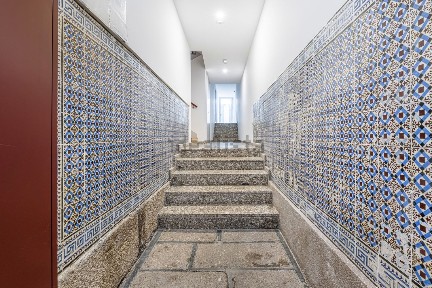 Apartamento T0 à venda na Rua do Souto