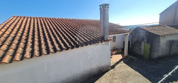 Moradia independente à venda em Envendos
