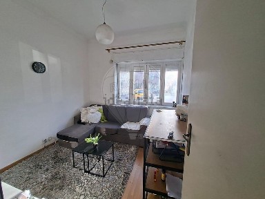 Apartamento T2 à venda na Rua Arquitecto Borges Vinagre