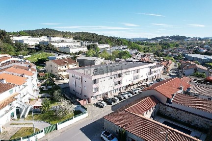 Apartamento T2 à venda na Rua da Cerca do Selho