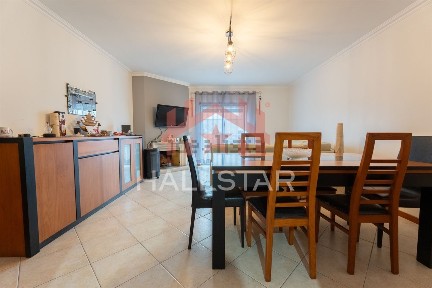 Apartamento T2 à venda na Travessa das Figueiras, 48 a