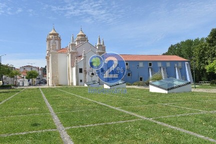 Apartamento T3 à venda no Largo da Infantaria Nº7