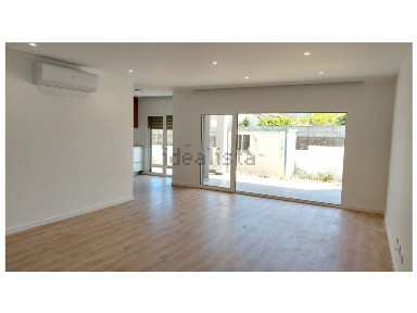 Apartamento T3 à venda em Parceiros e Azoia