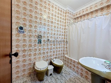 Apartamento T2 à venda na Avenida Marquês de Pombal a