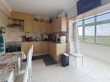 Apartamento T3 à venda nas Caldas da Rainha (Nossa Senhora do Pópulo)