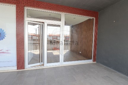 Apartamento T1 à venda em Alcobaça e Vestiaria