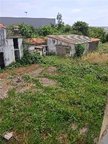 Moradia independente à venda em São João